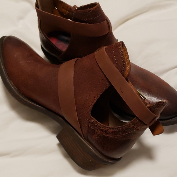 Lucky Brand leather booties - Picture 3 of 5